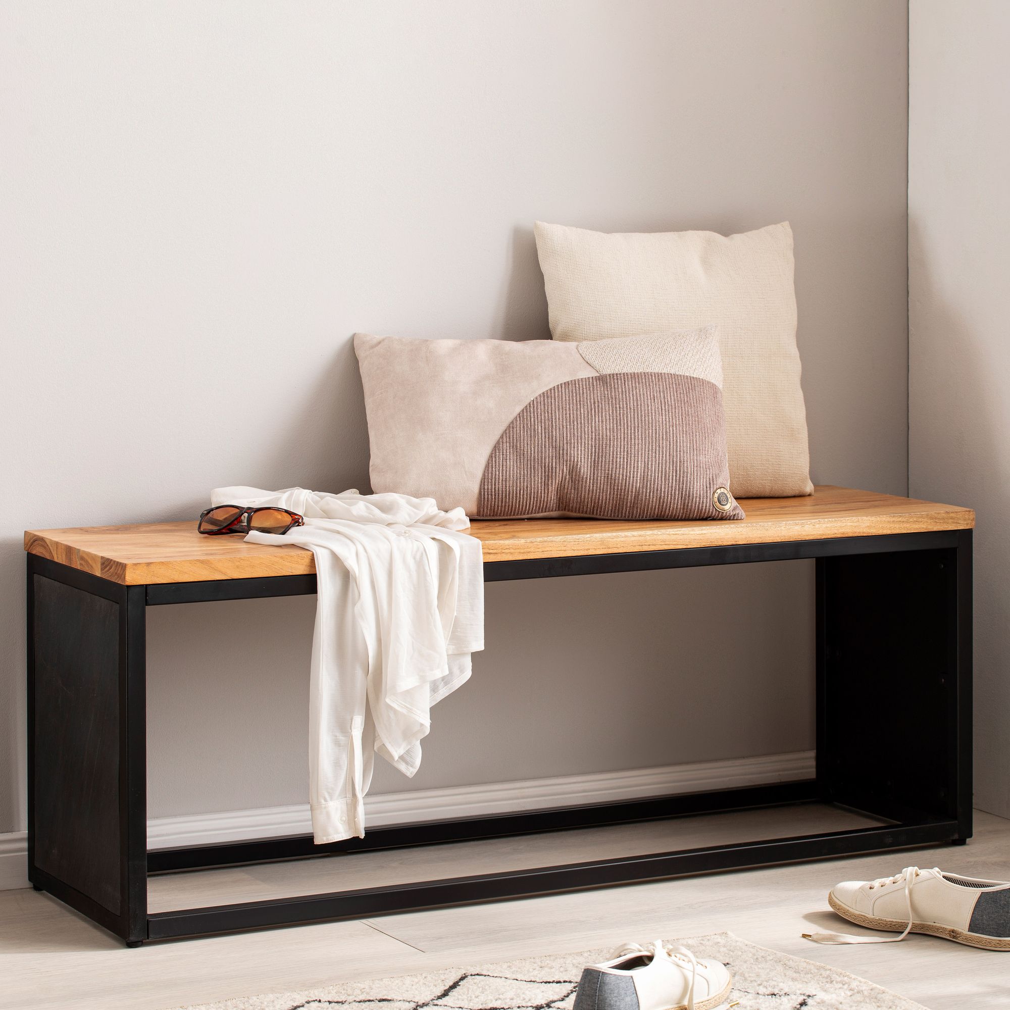 Banc d'entrée en bois massif d'acacia / Effet pierre | Couleur brun clair & anthracite | 120x45x35 cm Banc d'entrée en bois massif d'acacia / Effet pierre | Couleur brun clair & anthracite | 120x45x35 cm