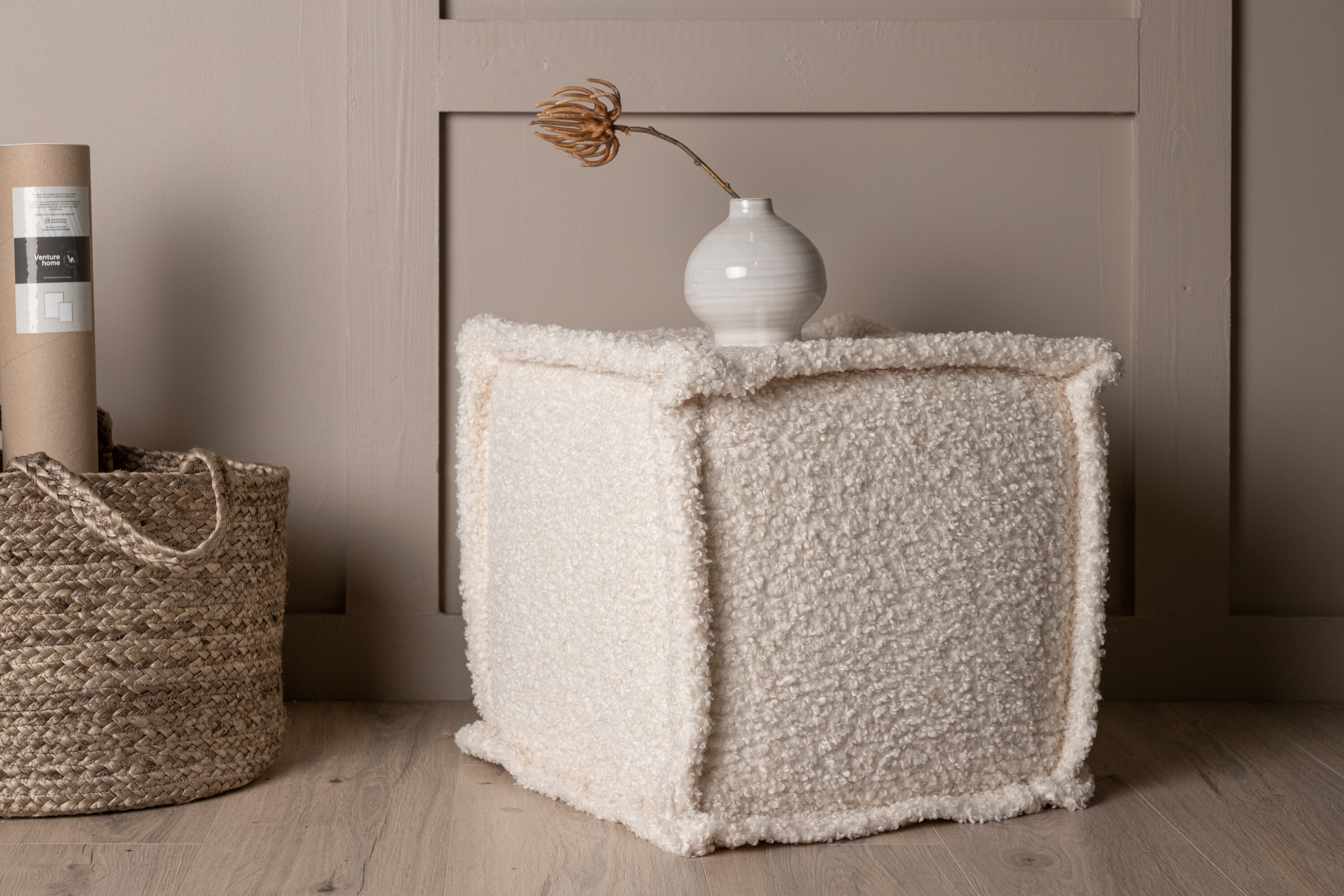 Castine Pouf