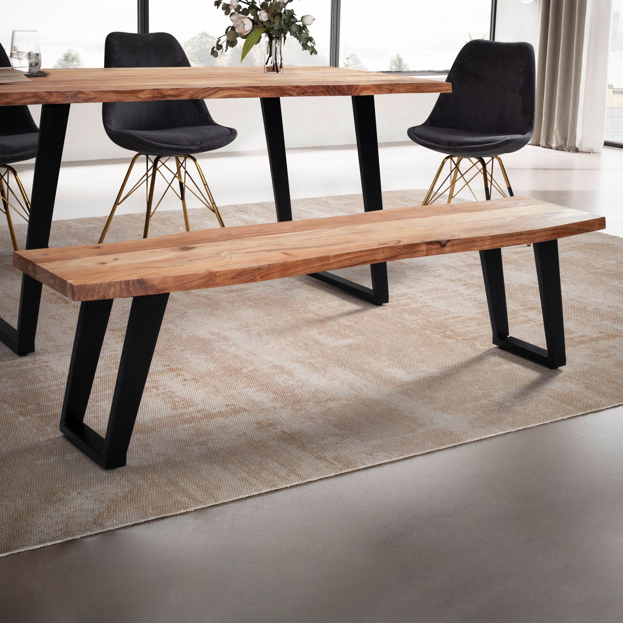 Banc de salle à manger Acacia massif | Couleur or clair et pieds métal noirs | Dimensions 120x40x45,5 cm Banc de salle à manger Acacia massif | Couleur or clair et pieds métal noirs | Dimensions 120x40x45,5 cm