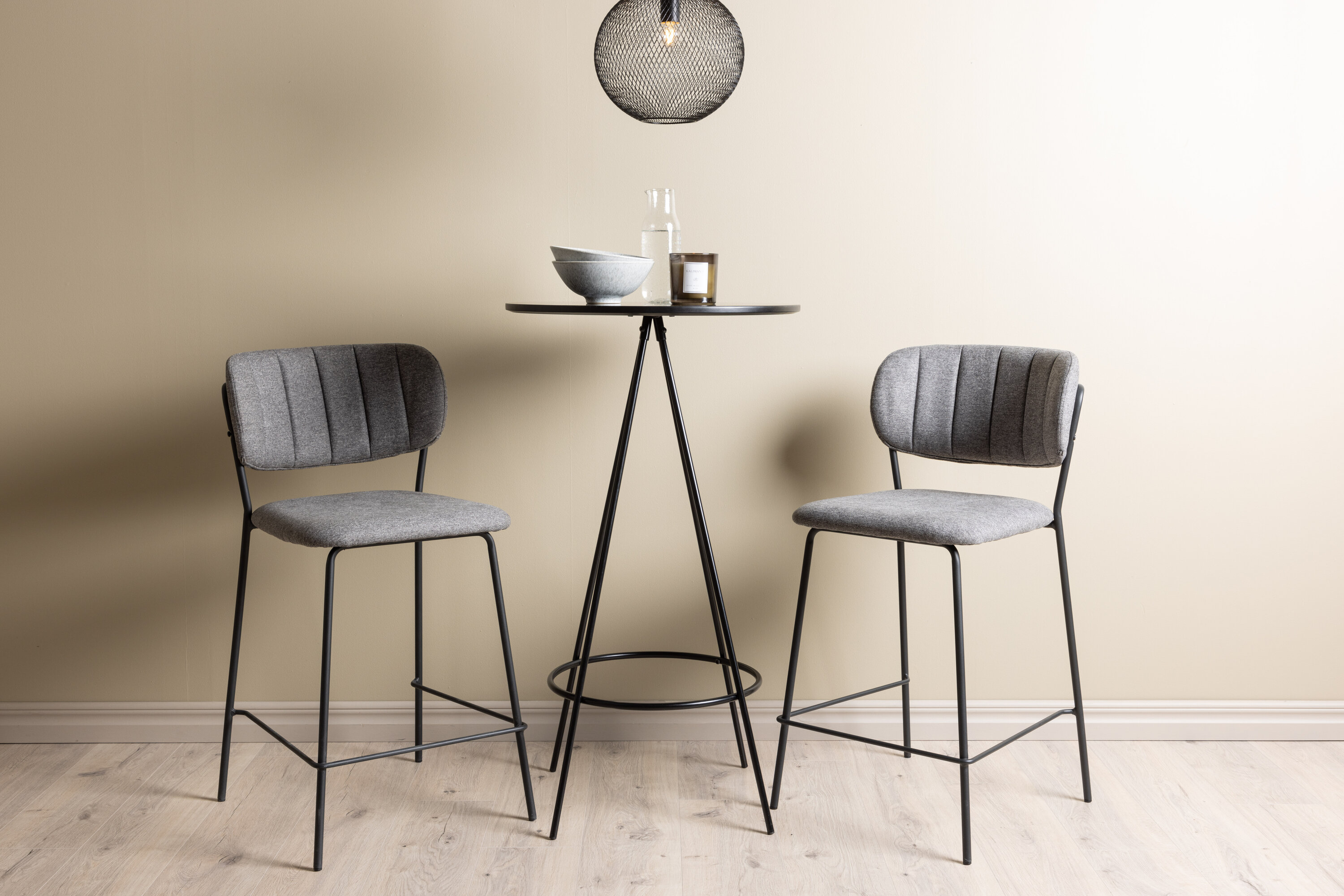 Ensemble de bar Bistro avec les chaises Bell