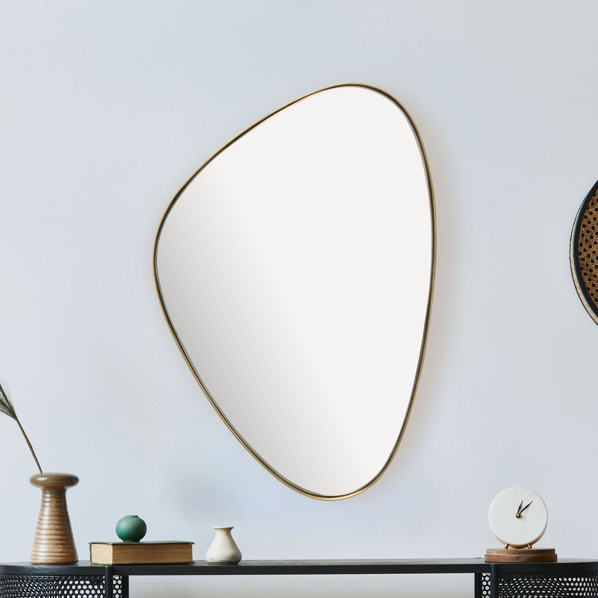 Asymmetrische Wandspiegel | Gouden Metalen Frame | 46x70 cm